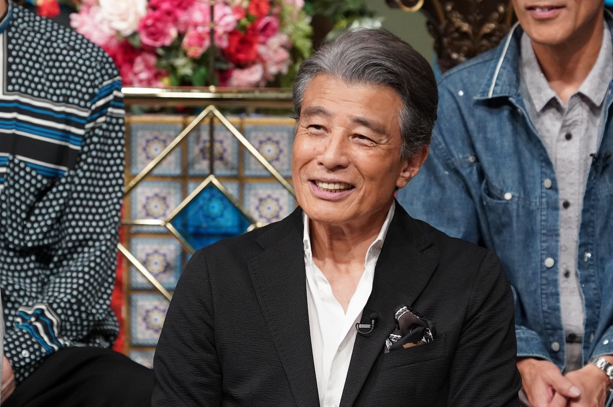 舘ひろし『さんま御殿!!』初登場　“誰よりも愛してる男”舘との腕組みツーショットに王林が歓喜