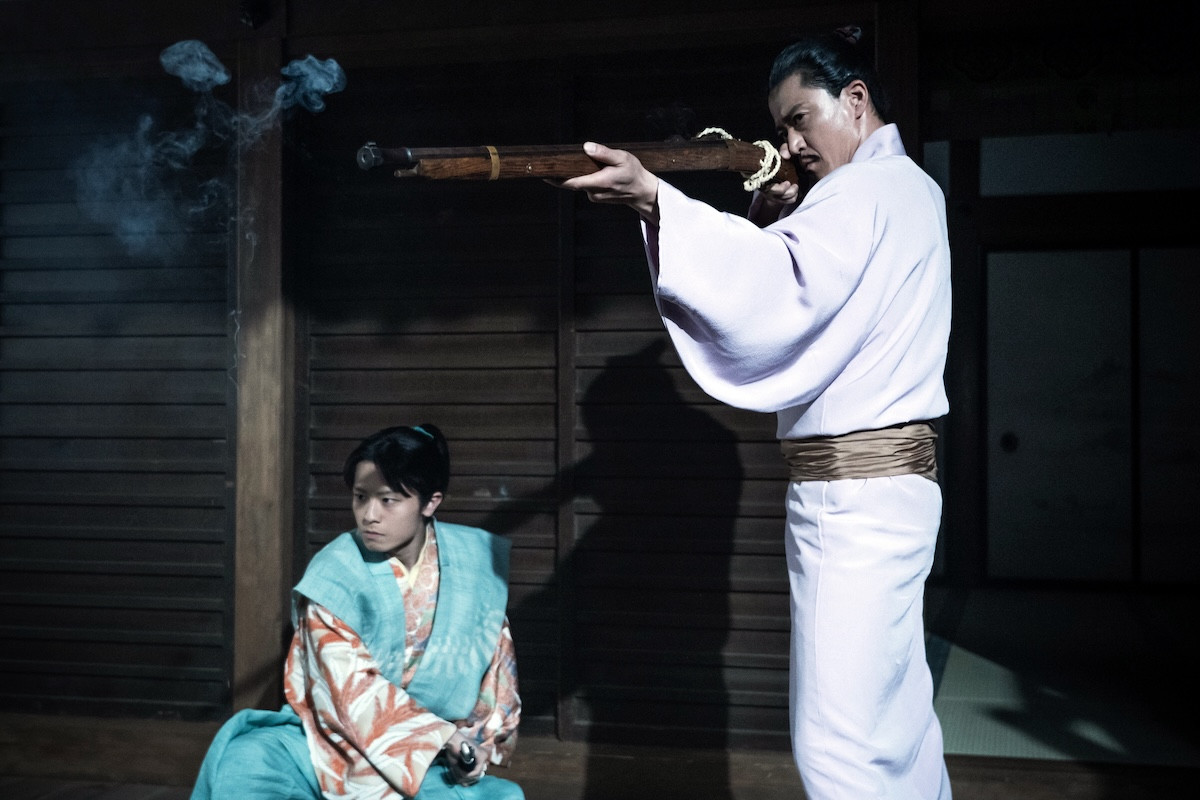 『豊臣兄弟！』第27回「本能寺の変」“信長”小栗旬、“光秀”要潤に対して逆上