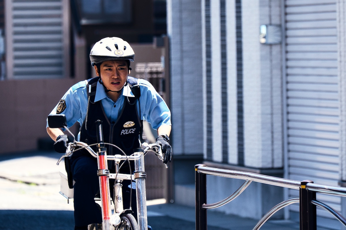 『クロスロード』“桐生先生”磯村勇斗の“重い”過去に反響　スーツ姿には称賛も「メロすぎる」