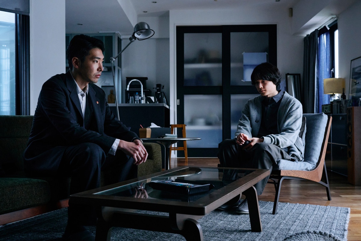 松村北斗×今田美桜『白鳥とコウモリ』登場人物たちの多面的な表情を切り取った新規場面写真解禁