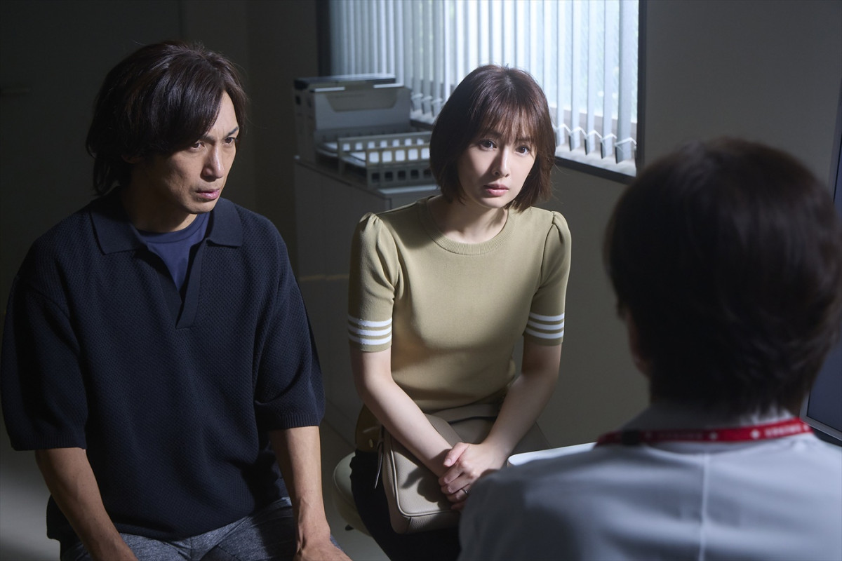 あす放送『24時間テレビ49』SPドラマ・つんく♂役の高橋光臣が再現した「シャ乱Q ディスコグラフィー」解禁