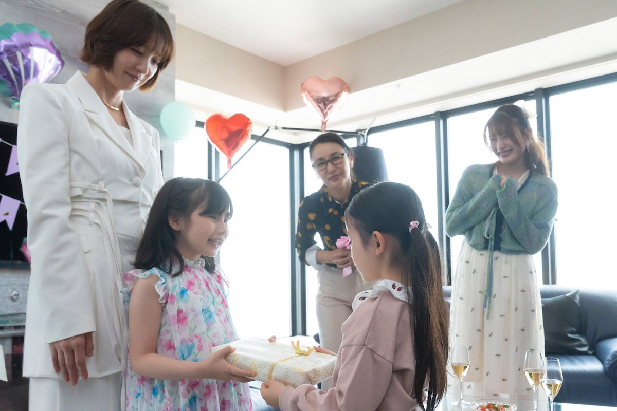 『おちたらおわり』第9話 “明日海”宇垣美里と“孔美子”篠田麻里子をつなぐ残酷な真実が判明！