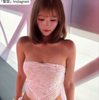 聖菜、ソロショット　※「聖菜」Instagram