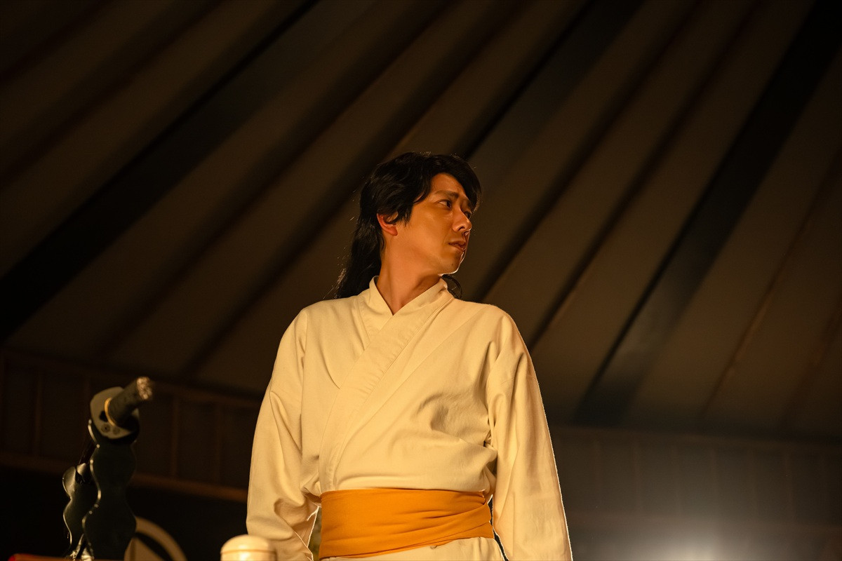 『VIVANT』“長野”小日向文世、正体判明！ ネットは丸菱商事を心配「全員調べた方がいい」「魔境すぎん？？」