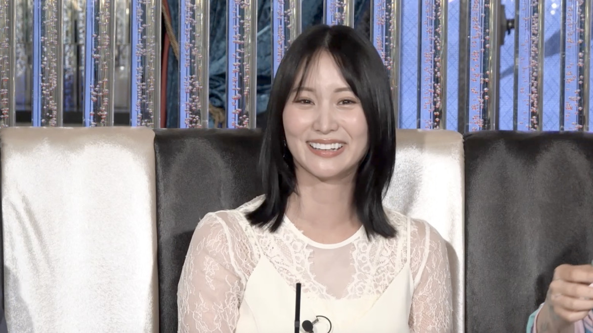 元AKB48グラビア美女、交際中のイケメン格闘家とラブラブハワイ旅行報告