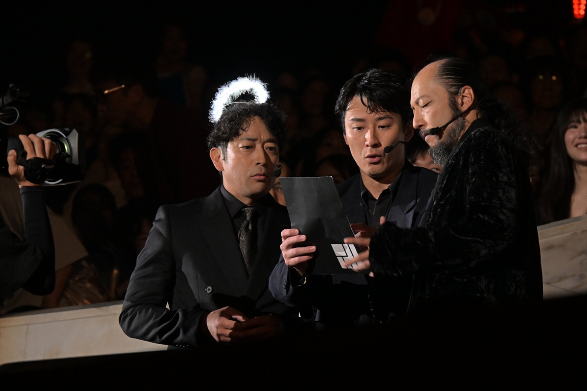 『VIVANT』キャストが豪華集結！ “野崎”阿部寛が煙に巻く？ “ノコル”二宮和也の出番は？ ギリギリの深掘りトーク＜イベントレポート＞