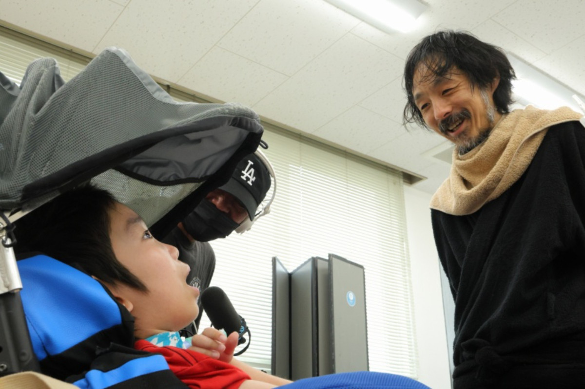 『時には懺悔を』台湾公開決定　西島秀俊から喜びのコメント到着　スペシャルニーズキャストのメイキング写真も