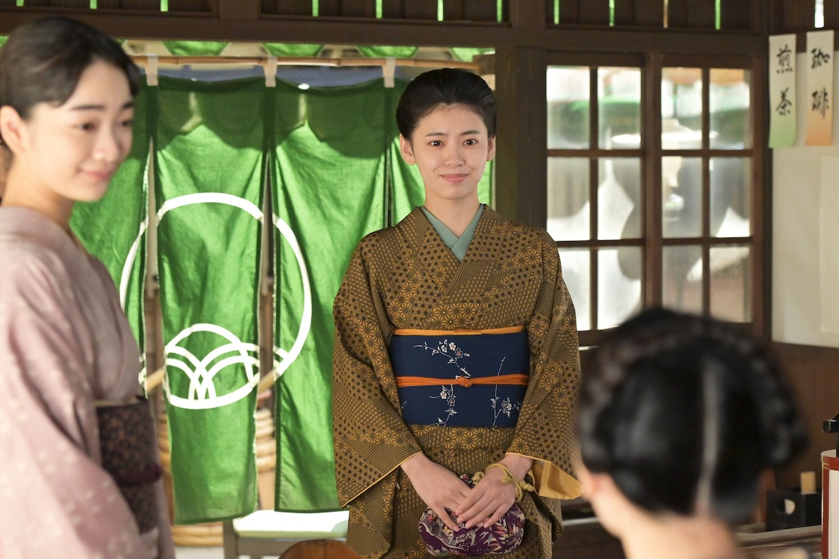 明日の『風、薫る』“りん”見上愛と“直美”上坂樹里、試験に臨む生徒たちを見送る
