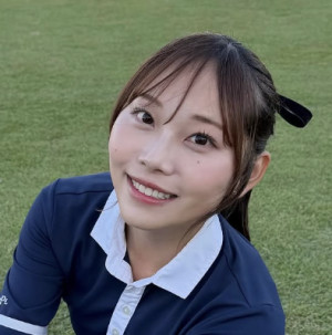 福山千奈、スポーティな装いのオフショットを公開　※「福山千奈」Instagram