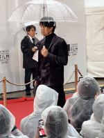 「第39回東京国際映画祭」オープニングレッドカーペットに登場した鈴木伸之
