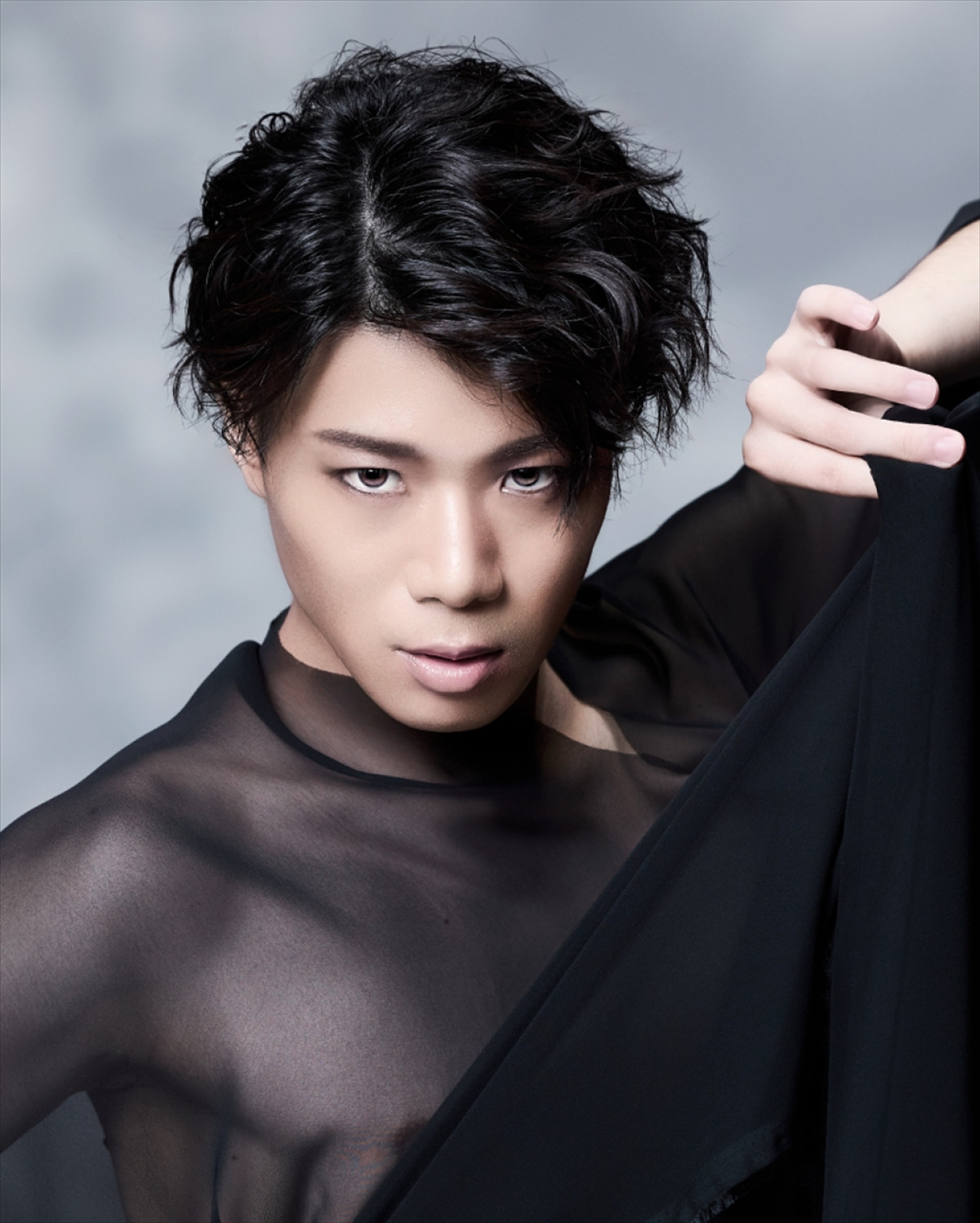 七海ひろき＆美弥るりか、Wキャストで主演！　MUSICAL『イヴ・サンローラン』上演決定