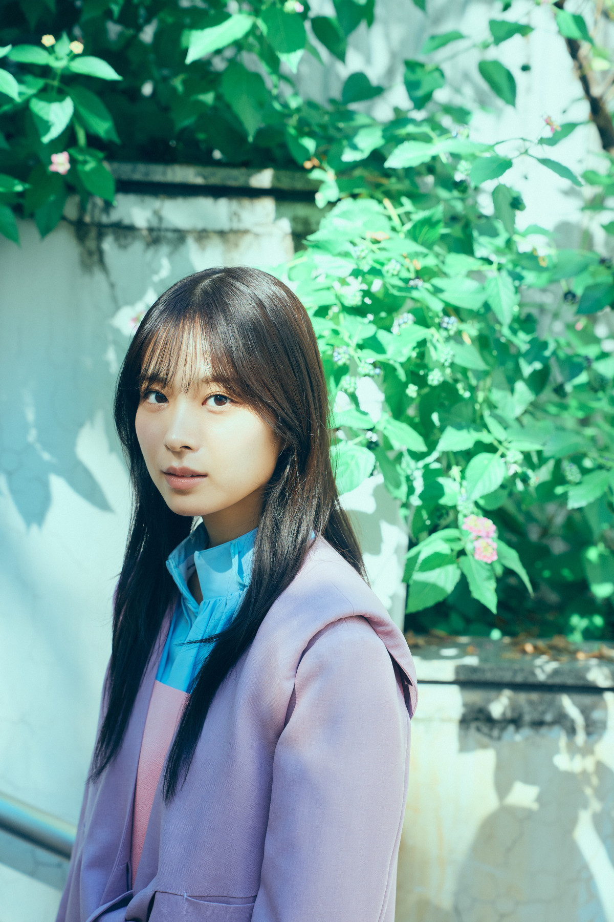 櫻坂46・谷口愛季、吉祥寺で見せた“愛らしさ”に大接近！　「B.L.T.12月号」表紙・巻頭に登場