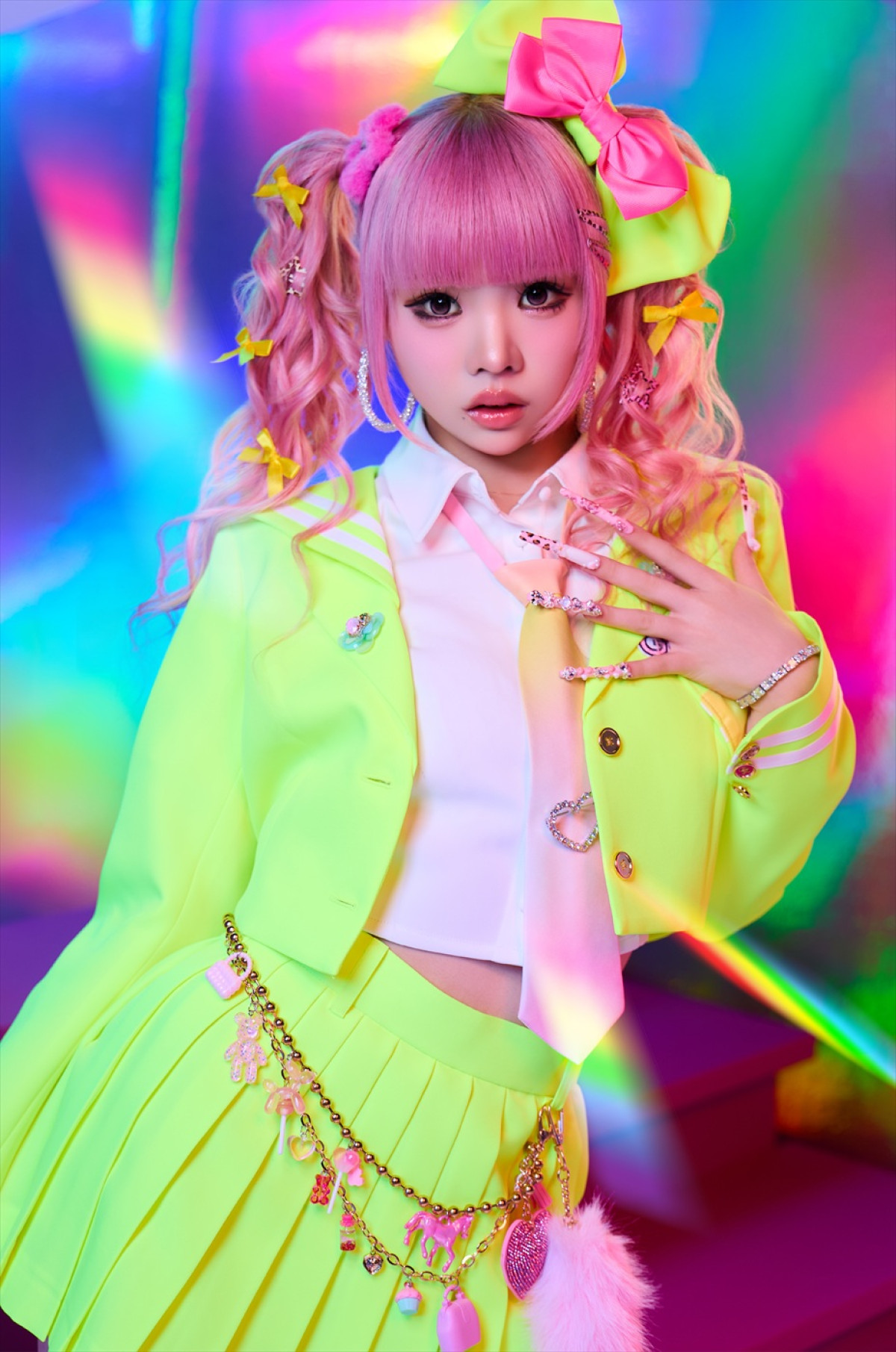 山田孝之がギャルパフォーマンスグループGALEDGE.デビュー曲MVのクリエイティブディレクターに　ティザー公開