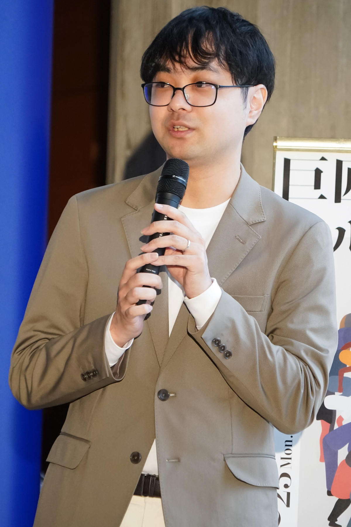 成河、『巨匠とマルガリータ』は「排除された神秘性、神性があえて書いてある」制作発表会見レポート