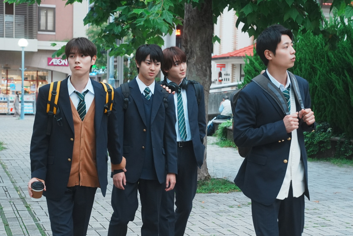 ドラマ『修学旅行２』第3話　渡会からの溺愛を浴びる日置　しかし渡会が元カノと居る姿を見てしまい…!?
