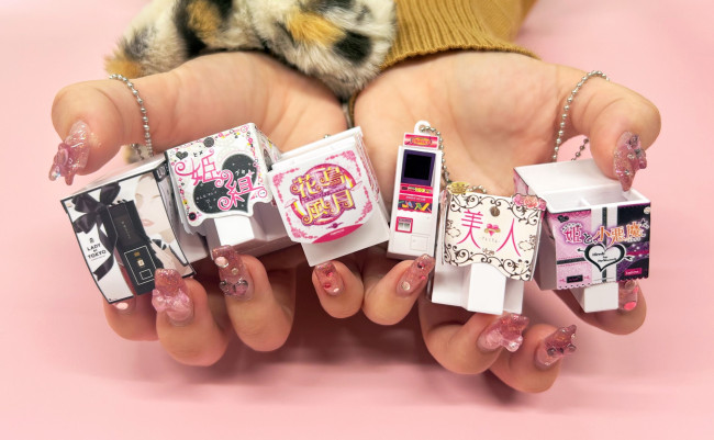 平成プリが「ガシャポン」に登場！ 「花鳥風月」「姫と小悪魔」「LADY BY TOKYO」などをリアルに再現