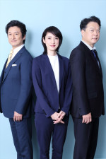 （左から）石丸幹二、天海祐希、田中哲司