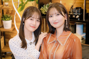 テレビアニメ『「お前ごときが魔王に勝てると思うな」と勇者パーティを追放されたので、王都で気ままに暮らしたい』インタビューより（左から）伊藤美来、七瀬彩夏