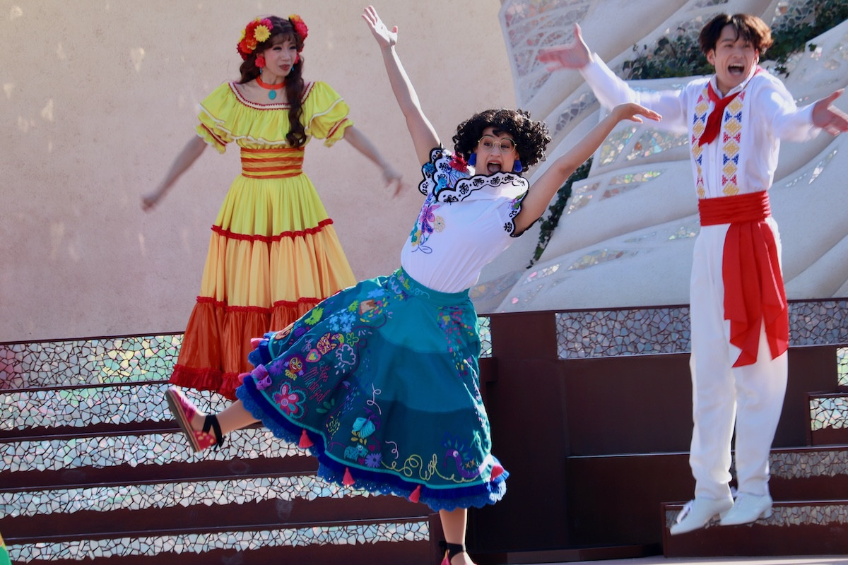 20260113_ステージショー「ダンス・ザ・グローブ！