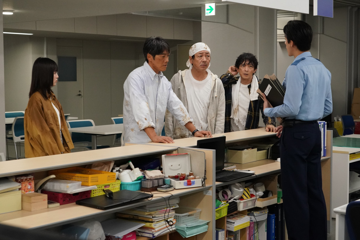 『ラムネモンキー』第2話 “雄太”反町隆史たちが元クラスメートと再会　想定外の話に呆然