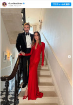 「デートナイト」夫デヴィッドとおめかしした2ショットをバレンタインに公開　※「ヴィクトリア・ベッカム」Instagram