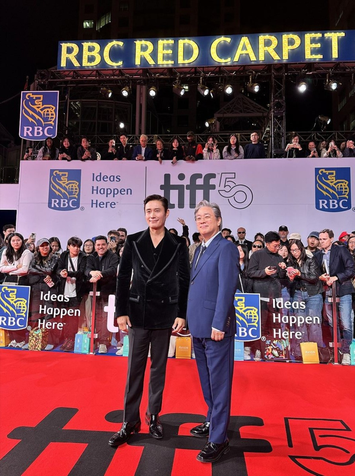 『しあわせな選択』パク・チャヌク監督＆イ・ビョンホン来日決定！　ティザービジュアル撮影のビハインド映像も解禁