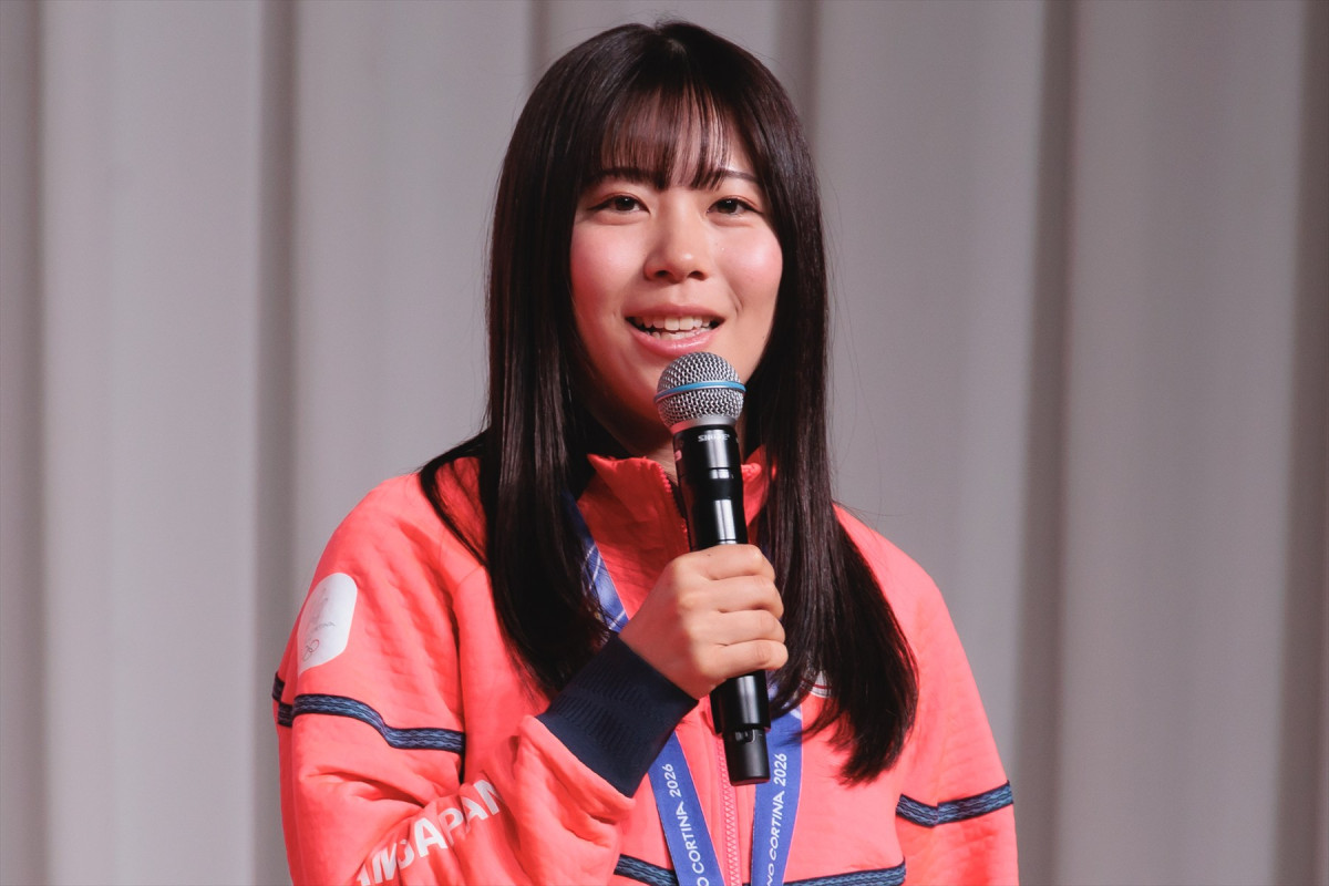 “りくりゅう”三浦璃来＆木原龍一「しばらくは好きなものを食べたい」　激闘終えメダリストたちが帰国