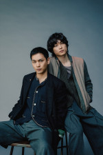 Netflixシリーズ『九条の大罪』に出演する柳楽優弥、松村北斗