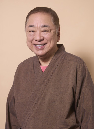 ドラマ『タツキ先生は甘すぎる！』に出演する三遊亭好楽