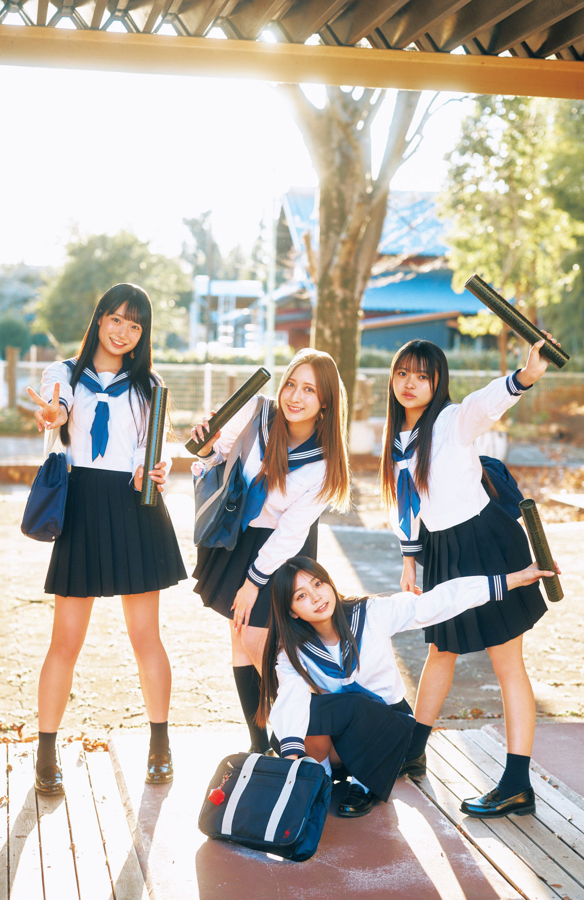 「週刊ヤングジャンプ」（集英社）17号より「制コレ」24メンバー（稲光亜依・仙北谷ハンナ・小森香乃・百田汐里）