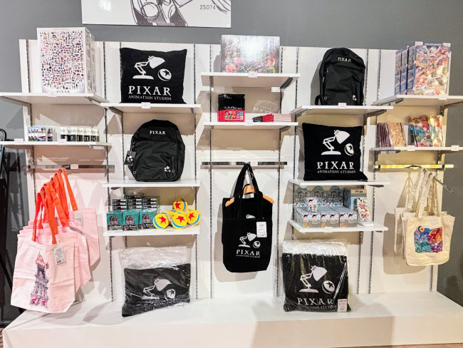 写真）「ピクサーの世界展」で何買う？ 500種類以上の中からおすすめ