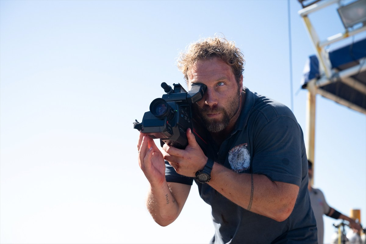 カンヌでも話題のサメ映画『デンジャラス・アニマルズ 絶望海域』本予告編＆本ポスター完成