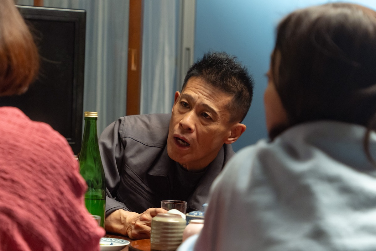 『リボーン』初回 高橋一生、冷酷起業家→下町青年に転生　直後の“AKB全盛期”発言にネットざわつく「絶対オタク」