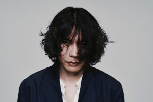 米津玄師の新曲「夜鷹」、映画『キングダム 魂の決戦』主題歌に決定　最新予告公開