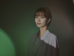 ドラマ『告白－25年目の秘密－』岡崎紗絵の役衣装ビジュアル