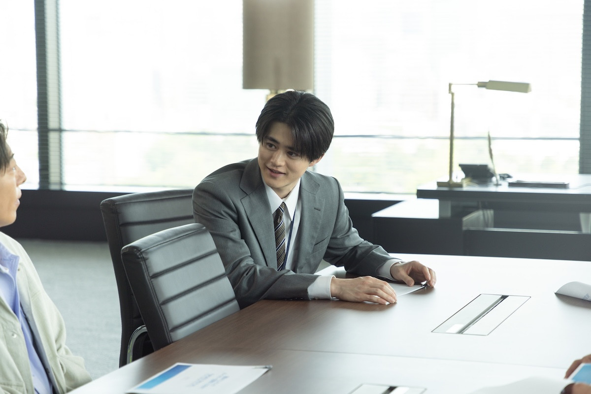 『リボーン』第6話 “光誠”高橋一生、未来の記憶を使って競馬で一獲千金を狙う