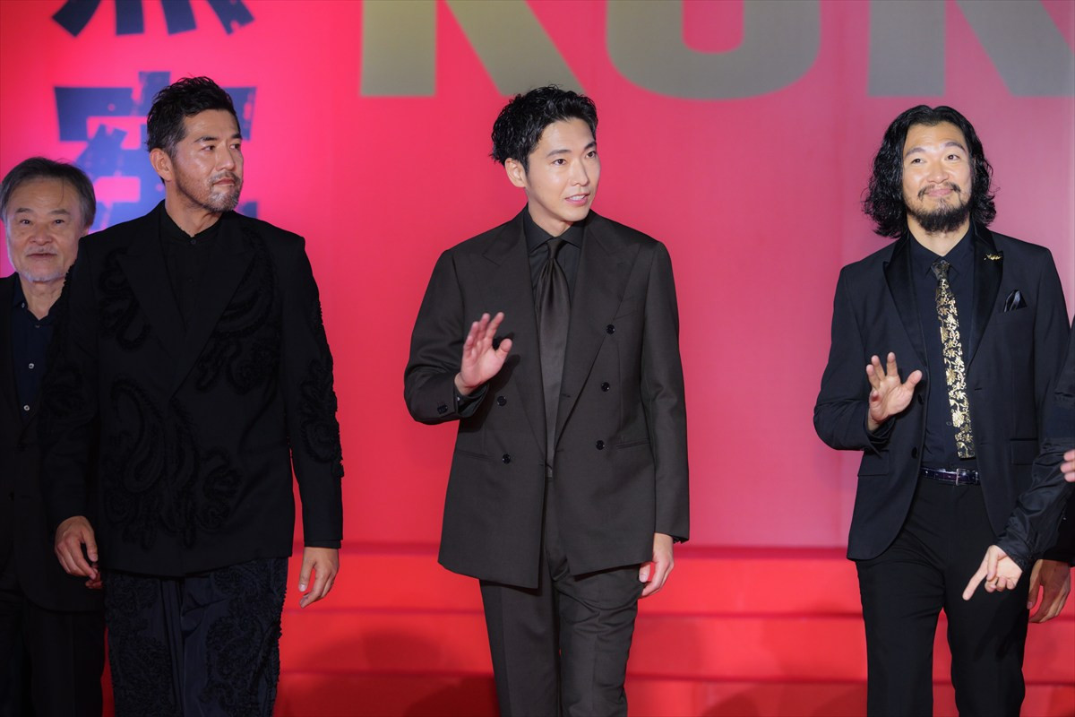 本木雅弘、宮舘涼太と華麗なターン　菅田将暉はカンヌ映画祭を回想