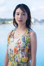 ドラマ『私があなたといる理由 特別編〜グアムがくれた、あの日の続き〜』主演・宮内ひとみ