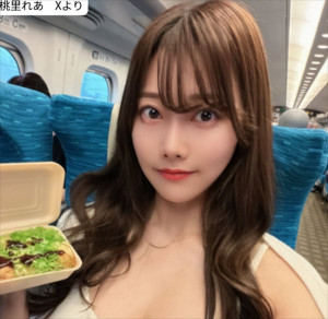 桃里れあ、ソロショット　※「桃里れあ」X