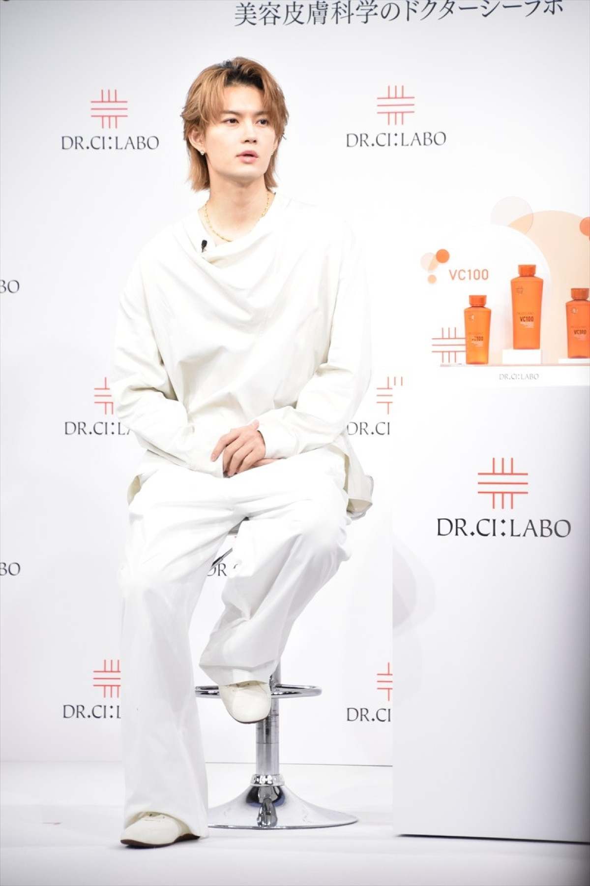 M！LK佐野勇斗、“サービスタイム”に報道陣のシャッター止まらず　新CMは「めちゃビジュいいじゃん」