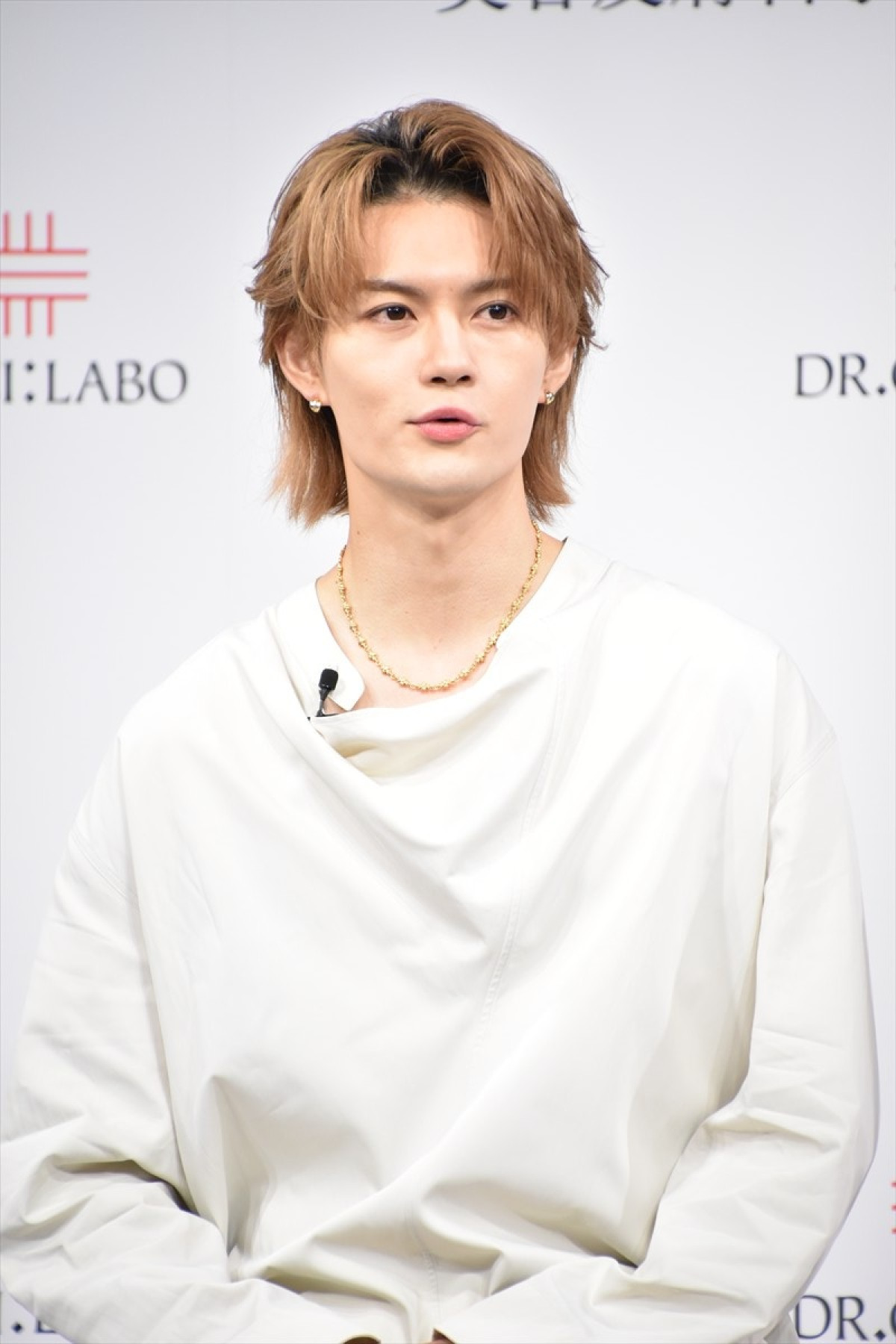M！LK佐野勇斗、“サービスタイム”に報道陣のシャッター止まらず　新CMは「めちゃビジュいいじゃん」