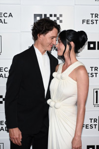 ケイティ・ペリー＆ジャスティン・トルドー元カナダ首相、トライベッカ映画祭でレッドカーペットデビュー