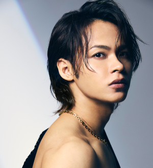 ミュージカル『三銃士：Reborn』で主演を務める上田竜也
