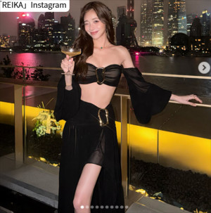 REIKA、ソロショット　※「REIKA」Instagram
