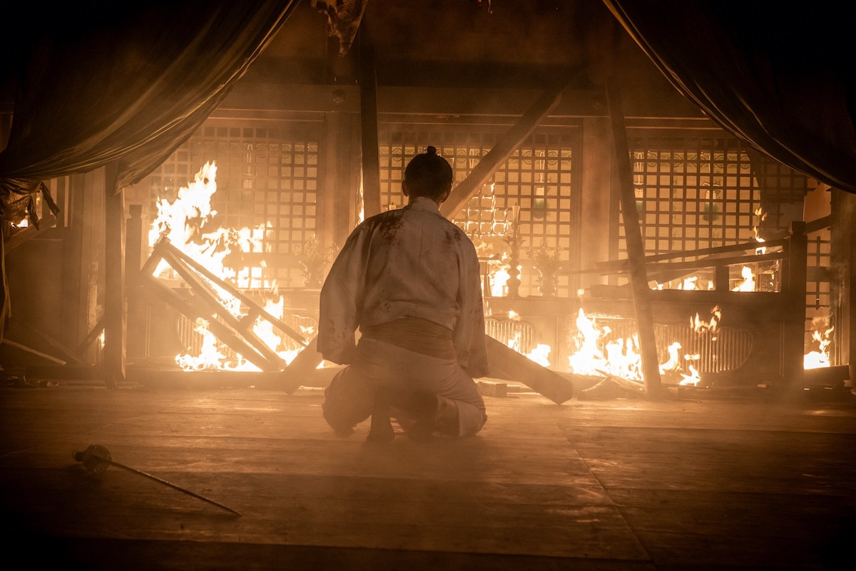 『豊臣兄弟！』“信長”小栗旬、本能寺で壮絶な最期「圧巻」「ロスだよ…」称賛続々　“ノー敦盛”に驚きの声も（ネタバレあり）