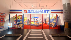 カメラに映らなければ“盗み”OK！　体験型コンビニ「ギガマート展」がヤバすぎたｗ　夏休みにもピッタリ〈取材レポ〉
