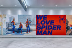 映画『スパイダーマン：ブランド・ニュー・デイ』渋谷駅東口地下広場に広告掲出