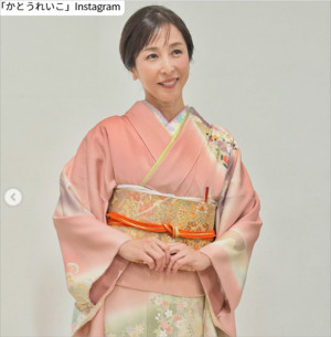 かとうれいこ、ソロショット　※「かとうれいこ」Instagram
