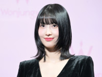 TWICE・MOMO