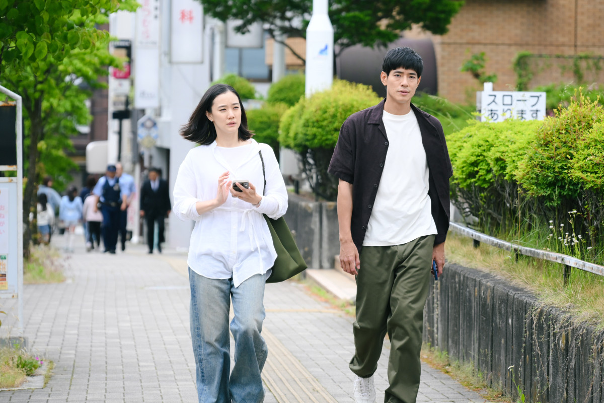 『Ｔシャツが乾くまで』第3話 “咲子”蒼井優、“充”松山ケンイチが立ち寄ったサービスエリアを訪れる